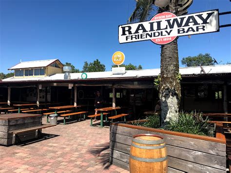 byron bay clubs and pubs|The Railway Friendly Bar.